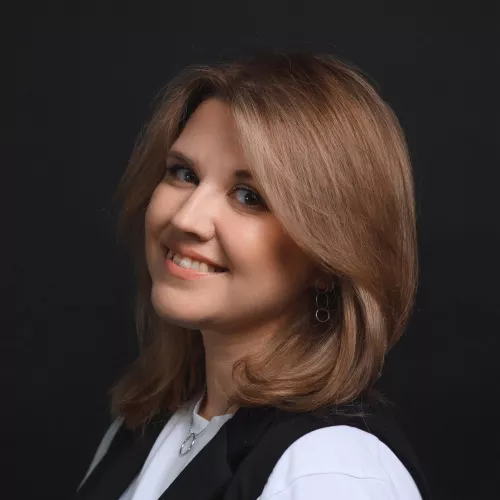Анна Бугрова